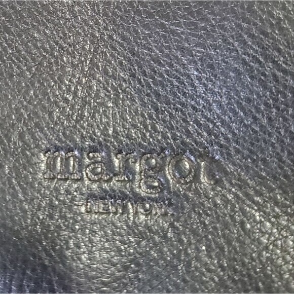 Margot black leather fold over crossbody flat shape - Picture 7 of 8